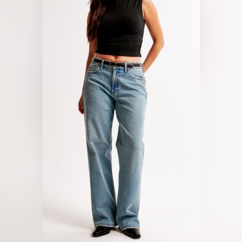 Abercrombie & Fitch Curve Love Low Rise Baggy Jean Medium Wash Size 16 Plus Size